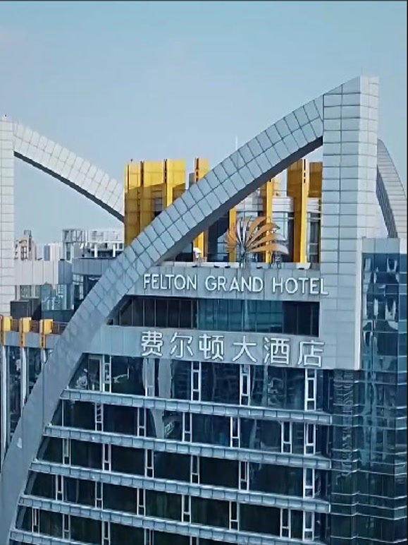 重生，消失的她