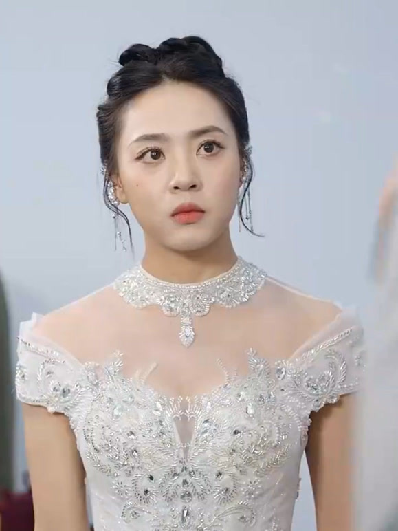神殿之女主